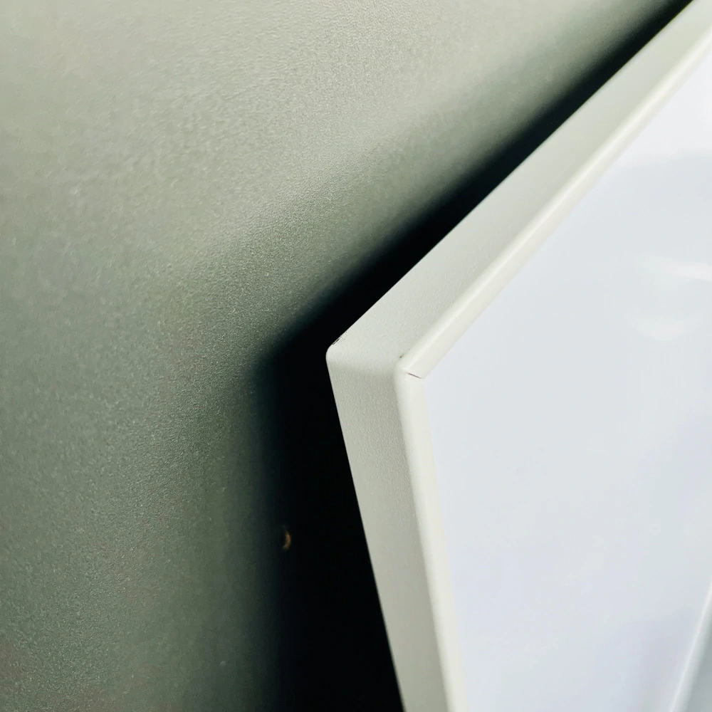 ByeCold | Nástěnný infrapanel | Bez termostatu  | 350W | 60x60 cm | Výhřevnost 6,5m² | 5HL0606P